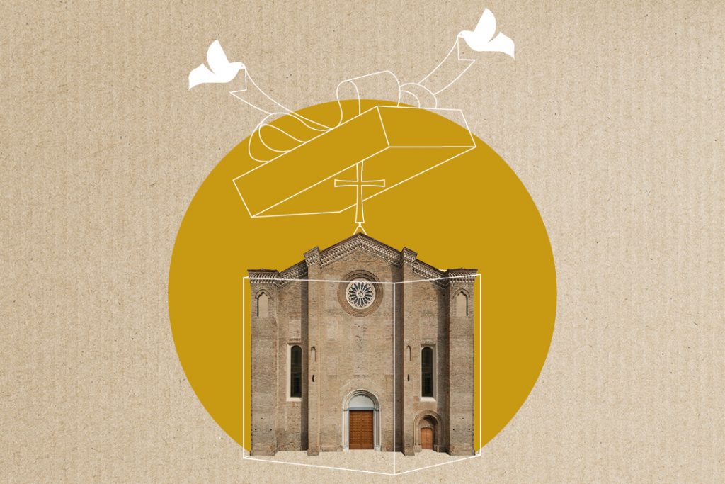 foto articolo Martedì 14 settembre la cerimonia per la benedizione e posa della croce sulla sommità della facciata